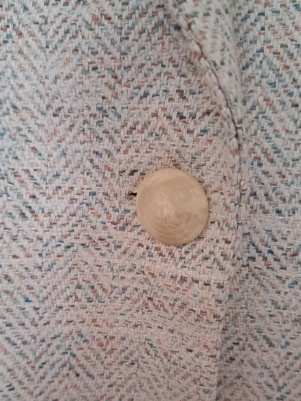 Vintage blazer of Tweed Cream Notch-Lapel Blazer - Picture 4 of 9